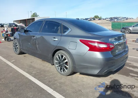 2018 Nissan Altima 2.5 Sv z USA, uszkodzony, nr VIN 1N4AL3APXJC174382